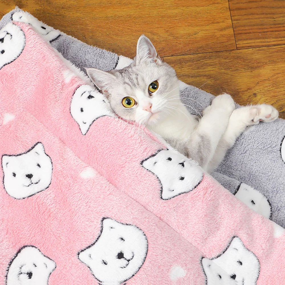 Thicken Cat Mat Breathable Flannel Cat Sleeping Mat Soft Dog Cushion for Small Dog Winter Warm Cat Blanket