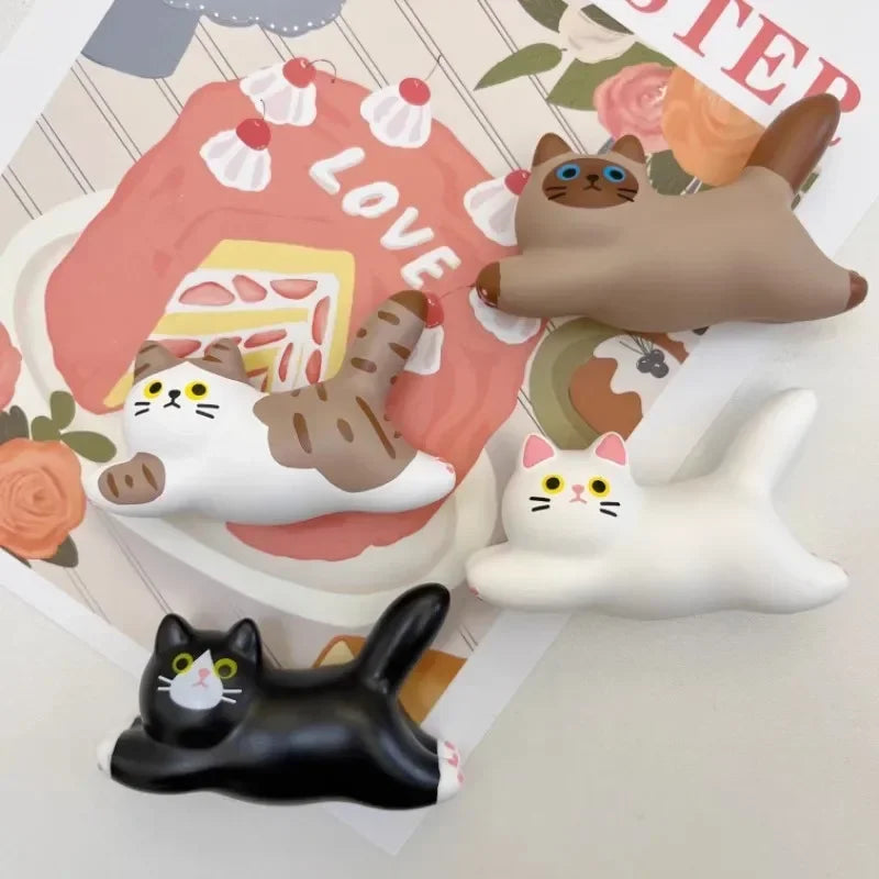 Cute 3D Cat Fridge Magnets – Cartoon Resin Cat Decor for Refrigerator & Kitchen