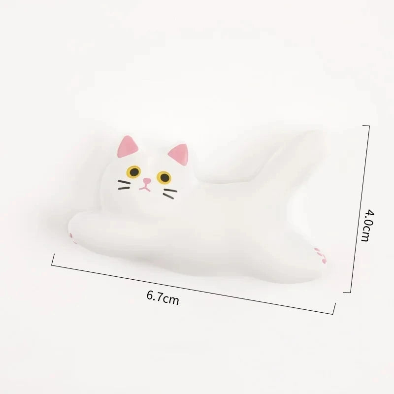 Cute 3D Cat Fridge Magnets – Cartoon Resin Cat Decor for Refrigerator & Kitchen
