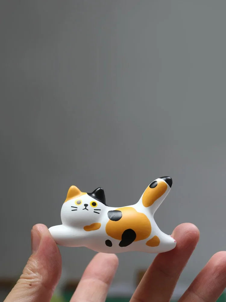 Cute 3D Cat Fridge Magnets – Cartoon Resin Cat Decor for Refrigerator & Kitchen